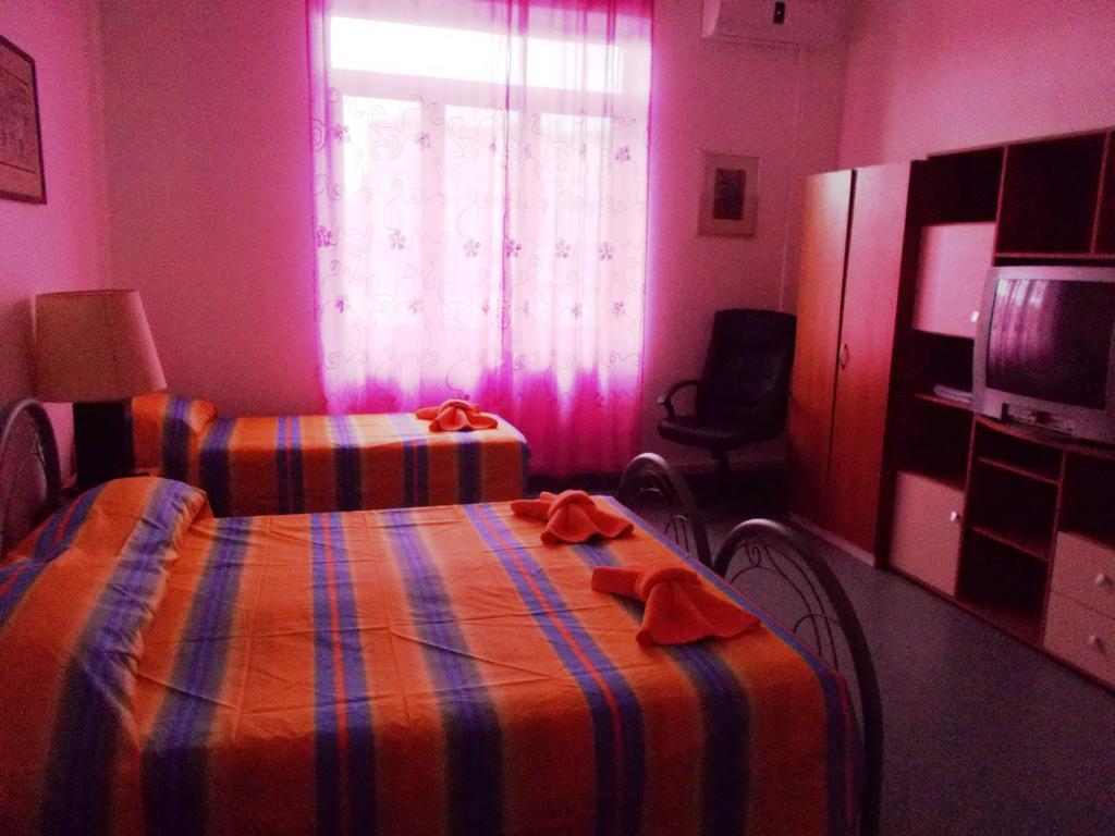 Bed and Breakfast Fragolina Neapel Zimmer foto
