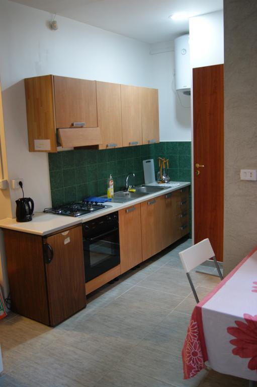 Bed and Breakfast Fragolina Neapel Zimmer foto